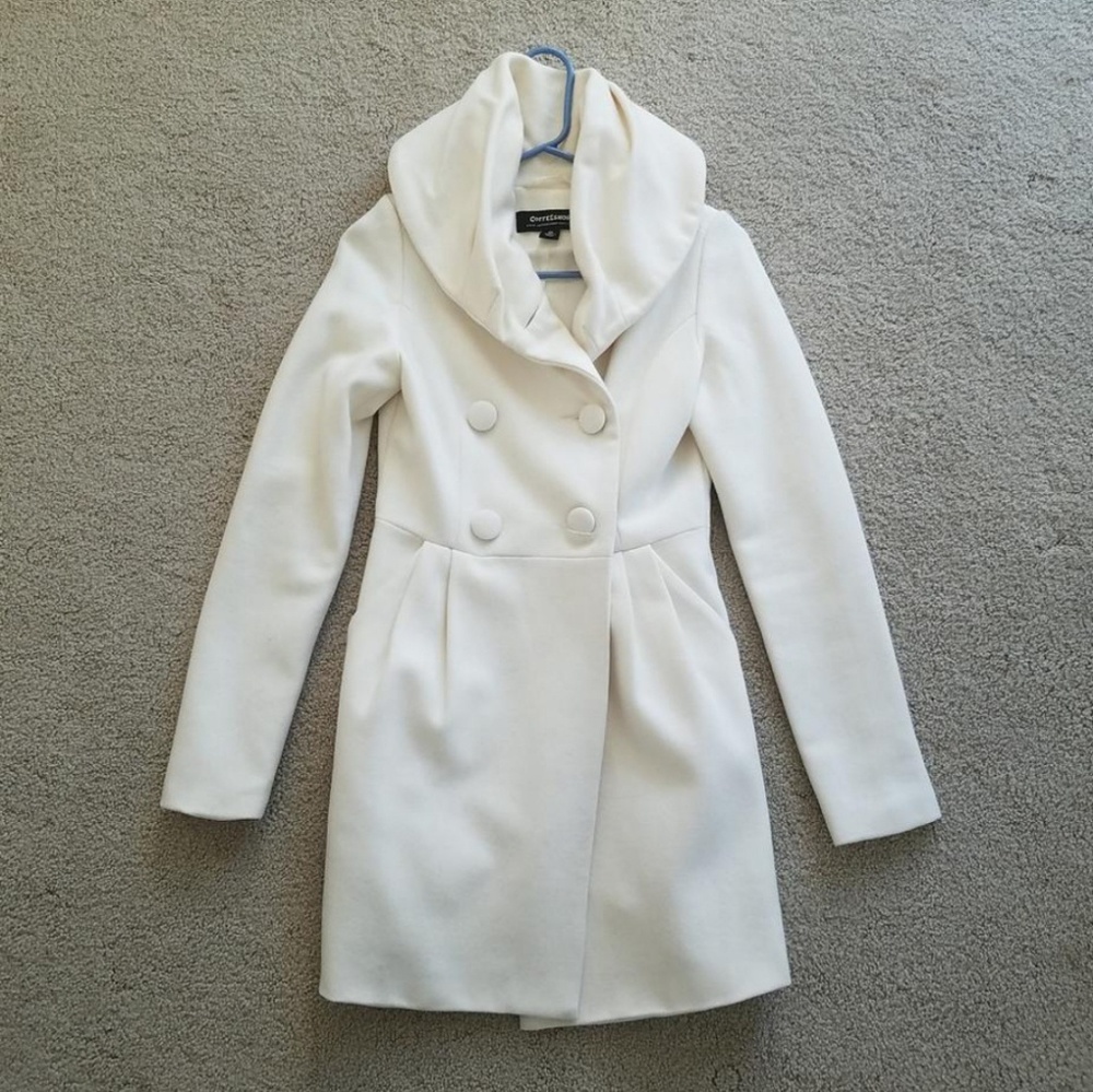Coffee Shop cream coat